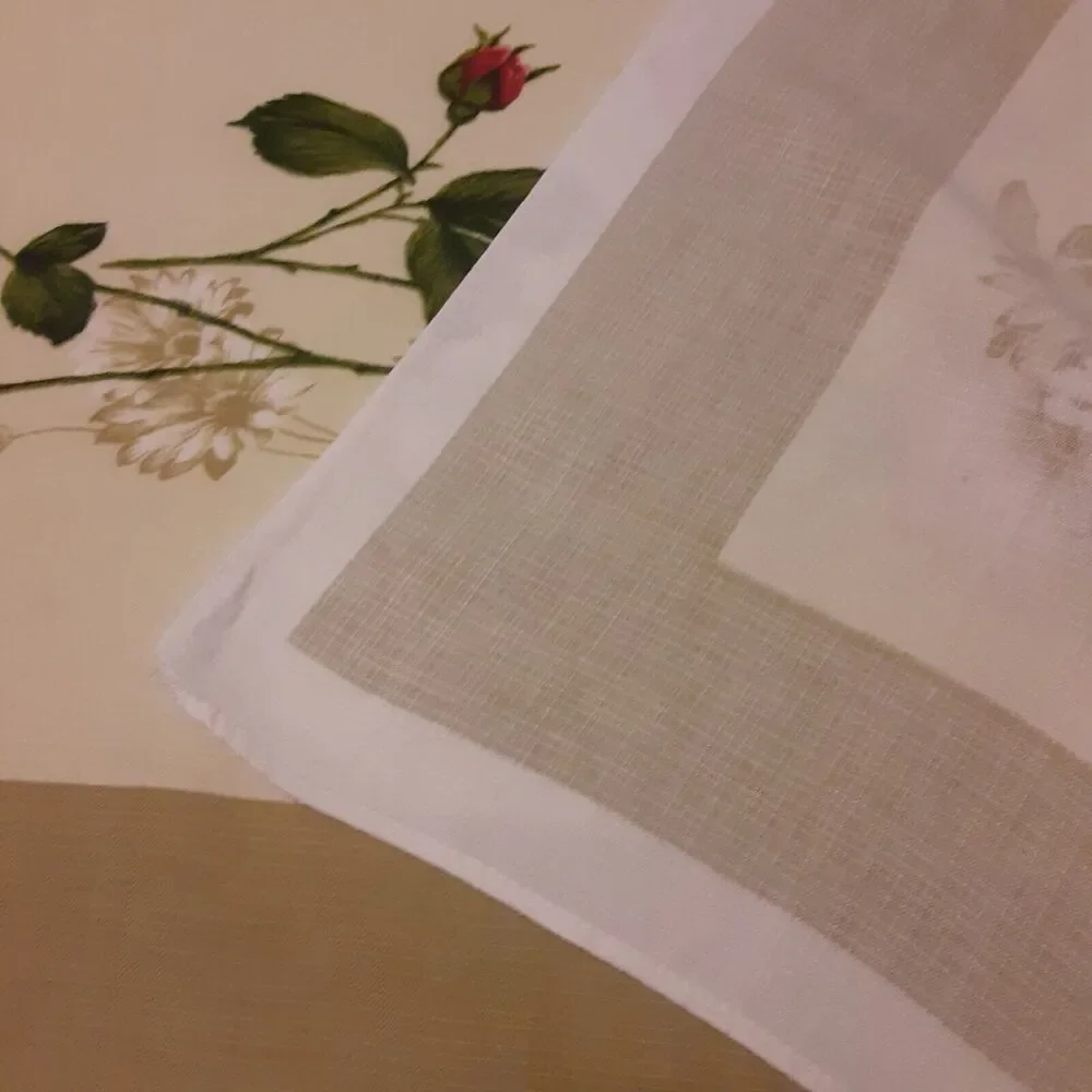 Vintage Rose Tablecloth Fine Quality 50x57 Romantic Versatile NOTE